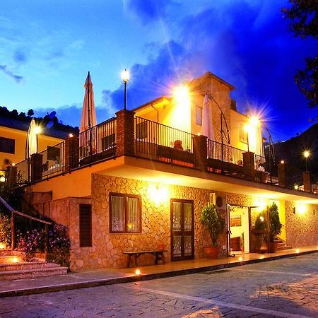Agriturismo Villa Orchidea Ali Terme Zewnętrze zdjęcie
